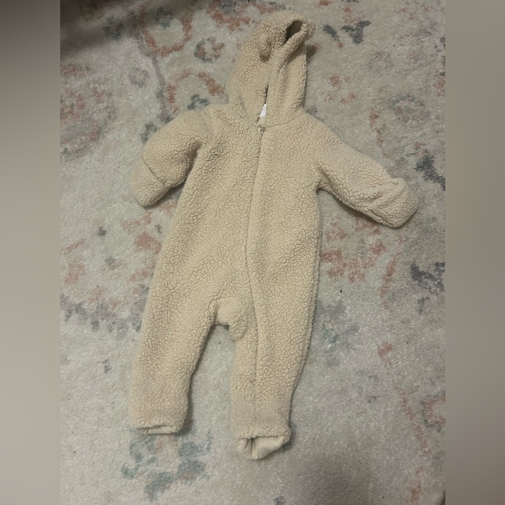 Nordstrom baby cream fleece bear suit size 3 months - Picture 1 of 7